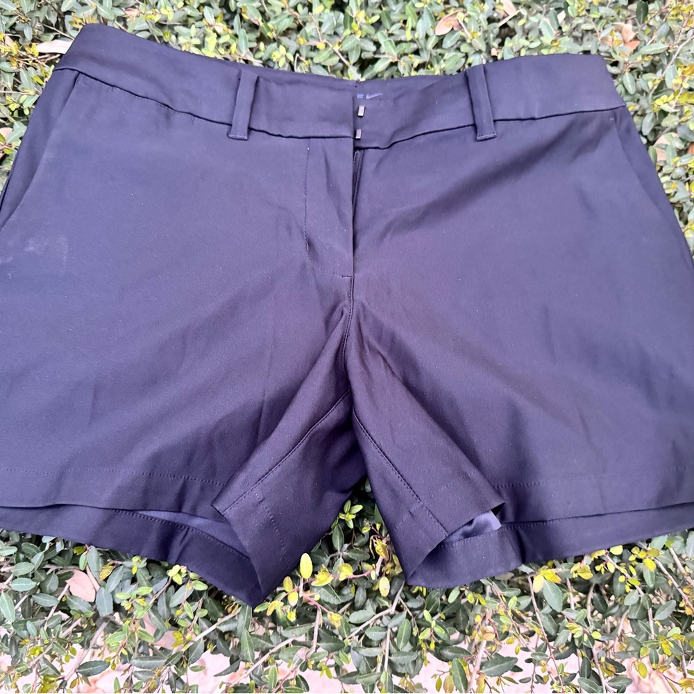 Nike Women's Black golf Shorts - Picture 3 of 7
